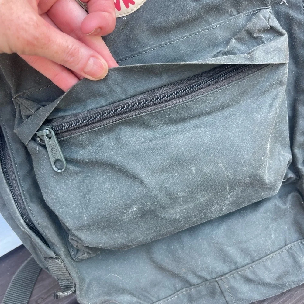 Fjallraven Kånken Forest Green Backpack